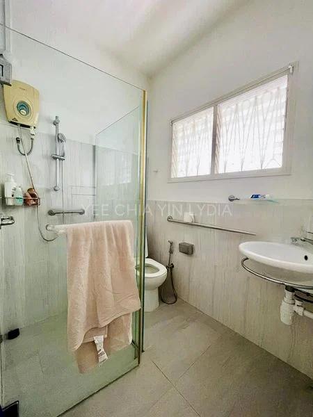 4 Bed Terraced House (Landed) for Sale in  D'palma - Image 7